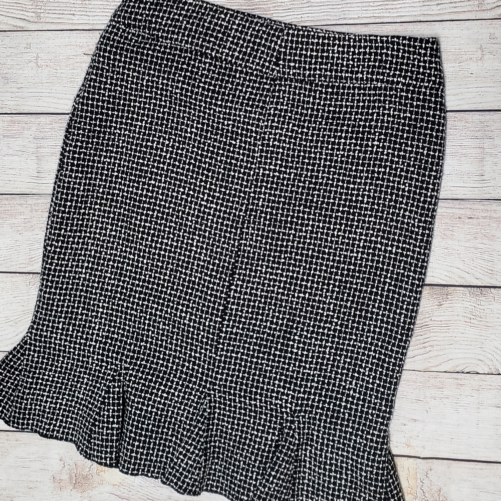 Skirt - Picture 3 of 3